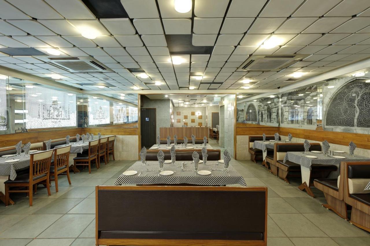 Hotel Good Night Ahmedabad Exterior foto