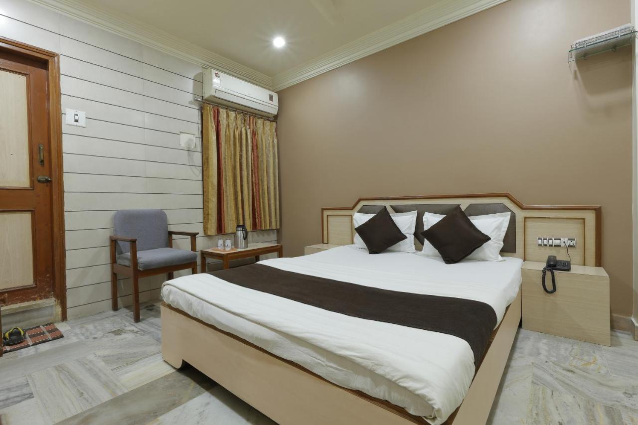 Hotel Good Night Ahmedabad Exterior foto