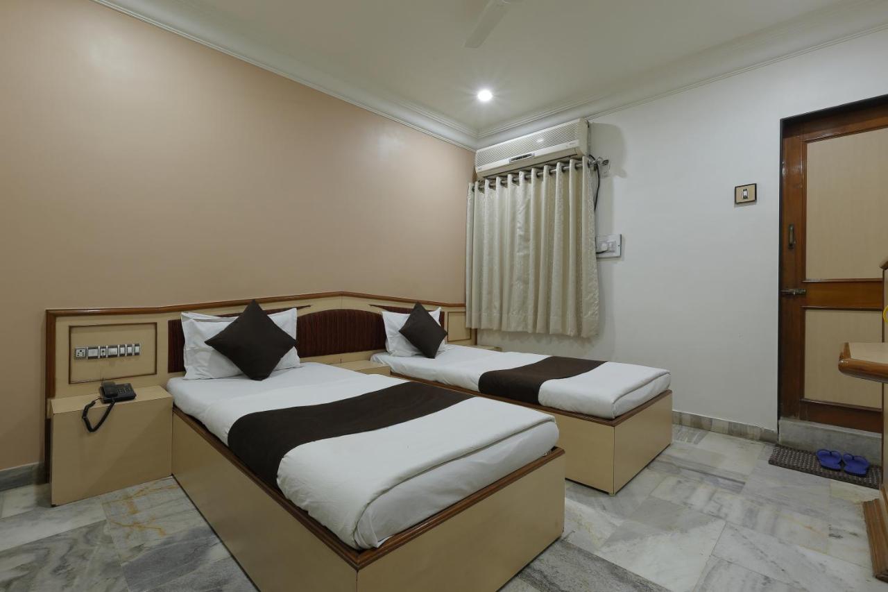 Hotel Good Night Ahmedabad Exterior foto