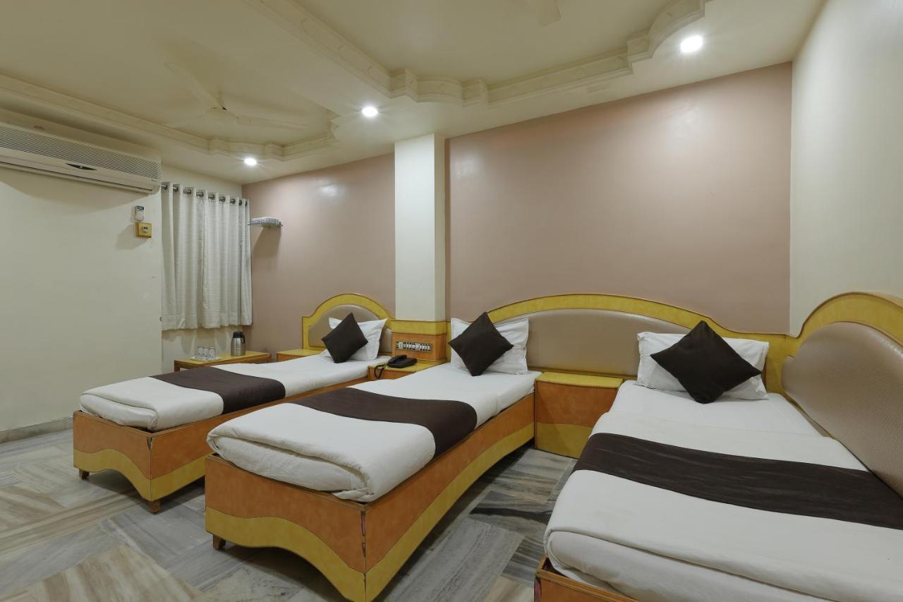 Hotel Good Night Ahmedabad Exterior foto