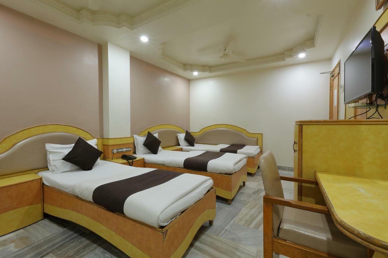 Hotel Good Night Ahmedabad Exterior foto